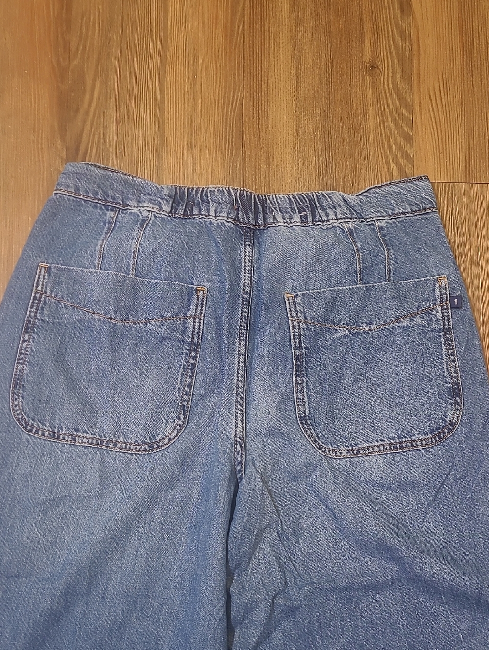 Pilcro Relaxed Wide-Leg Denim Jeans in Light Blue used good - Picture 10 of 12